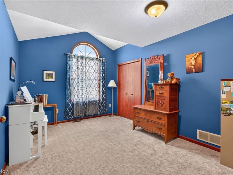 1302 Back Massillon Road, Orrville, OH 44667 Photo 18