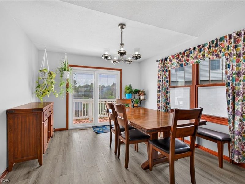 1302 Back Massillon Road, Orrville, OH 44667 Photo 9