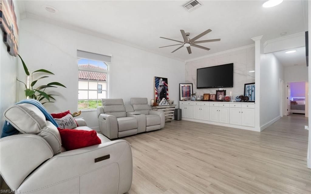 18683 Baseleg Ave , North Fort Myers, FL 33917 Photo