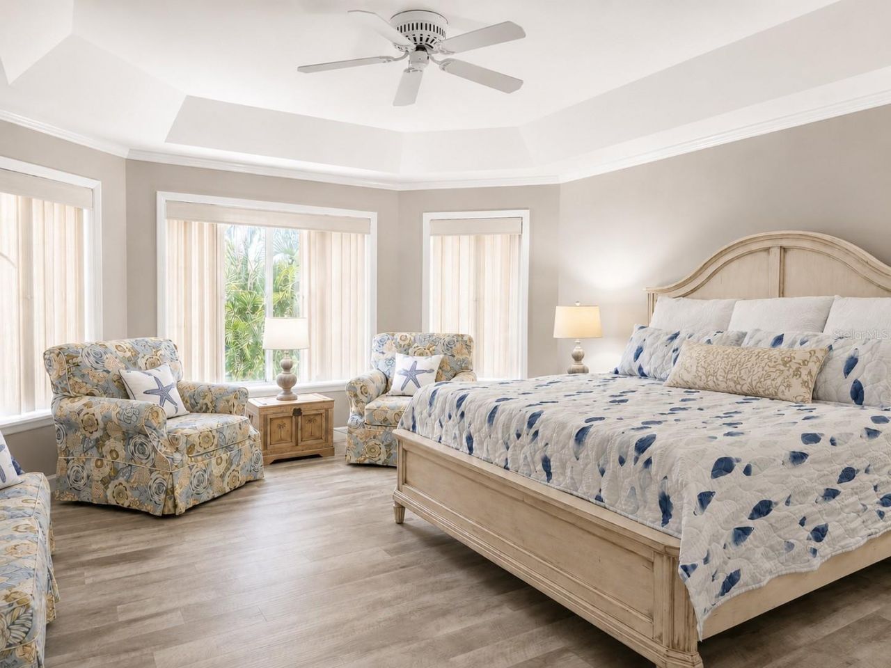 140 50th Street, Holmes Beach, FL 34217 Photo