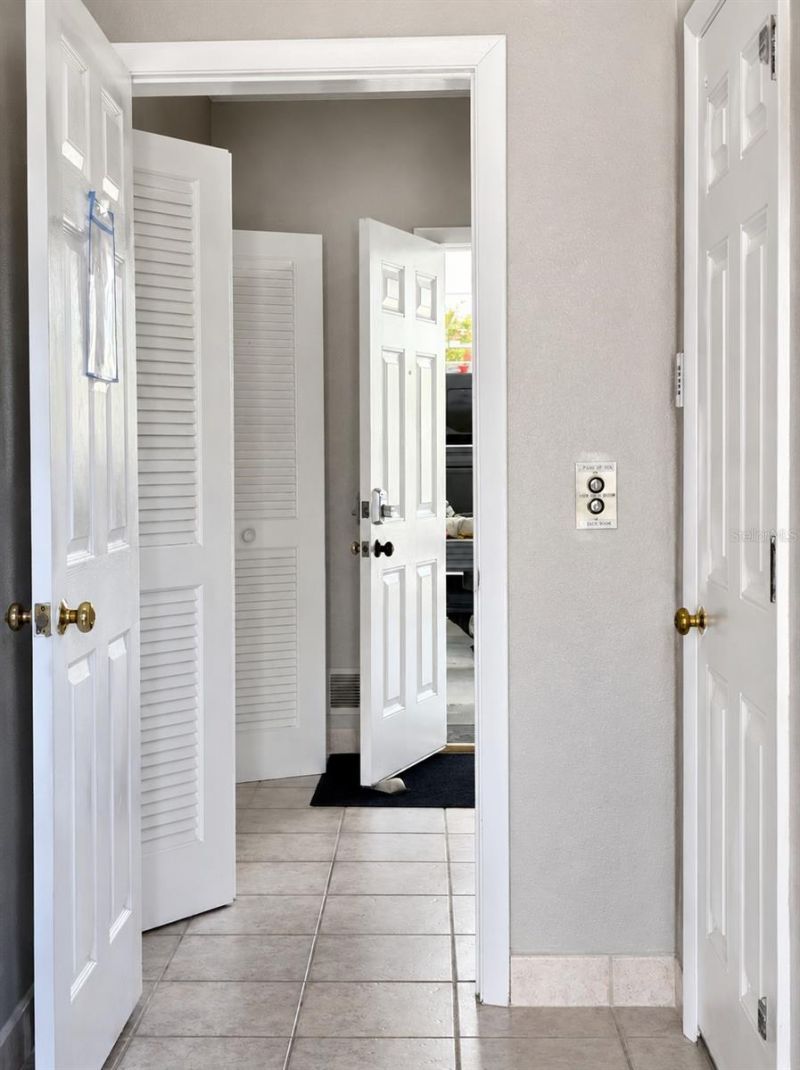 140 50th Street, Holmes Beach, FL 34217 Photo