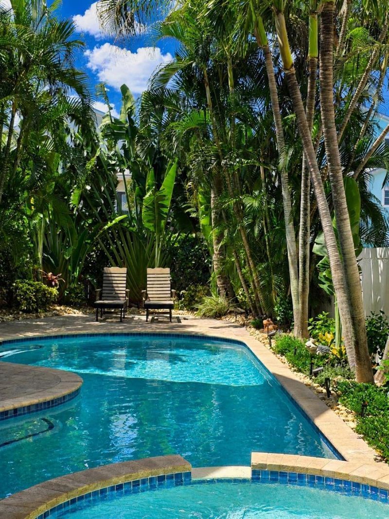 140 50th Street, Holmes Beach, FL 34217 Photo