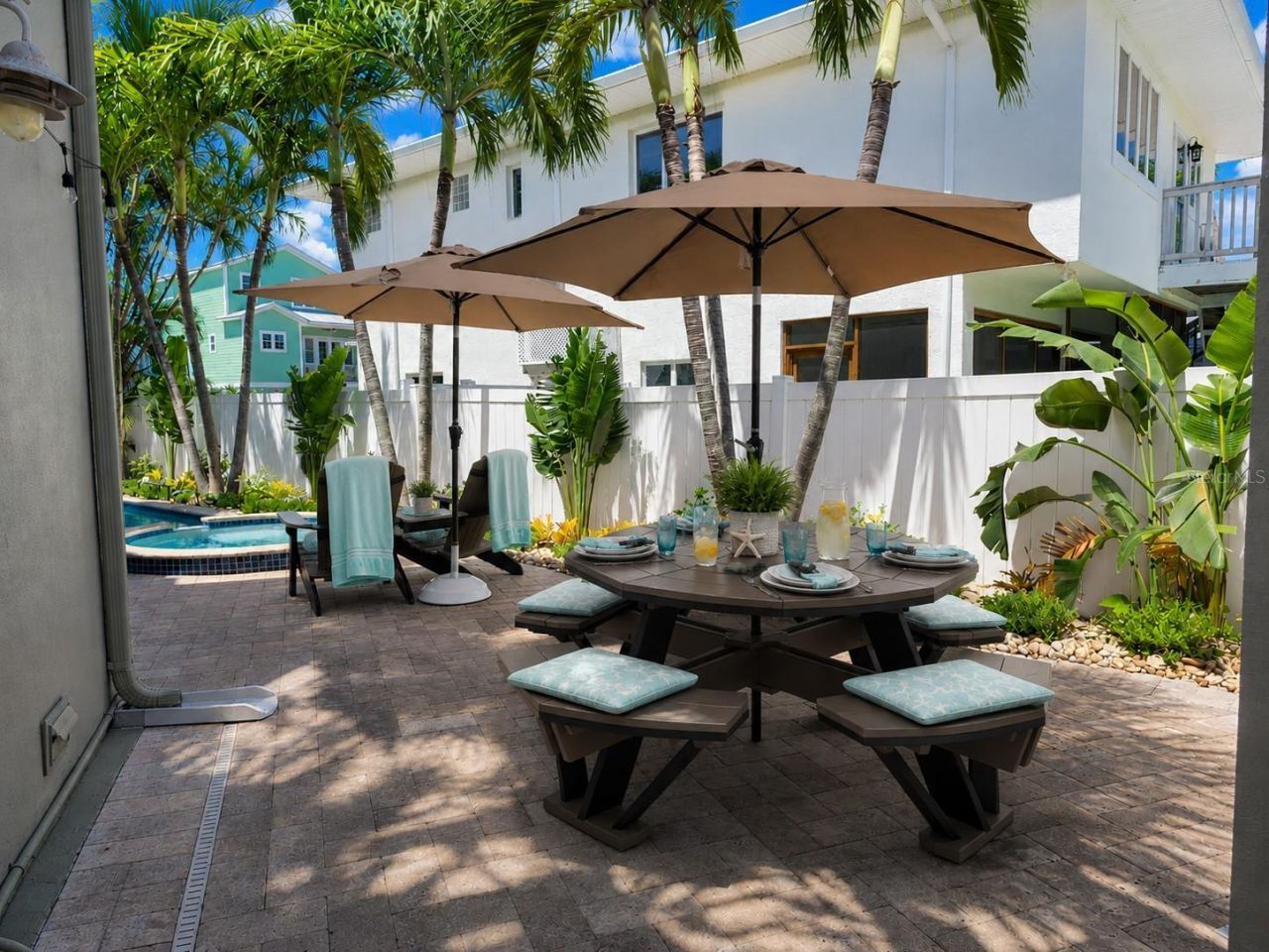 140 50th Street, Holmes Beach, FL 34217 Photo