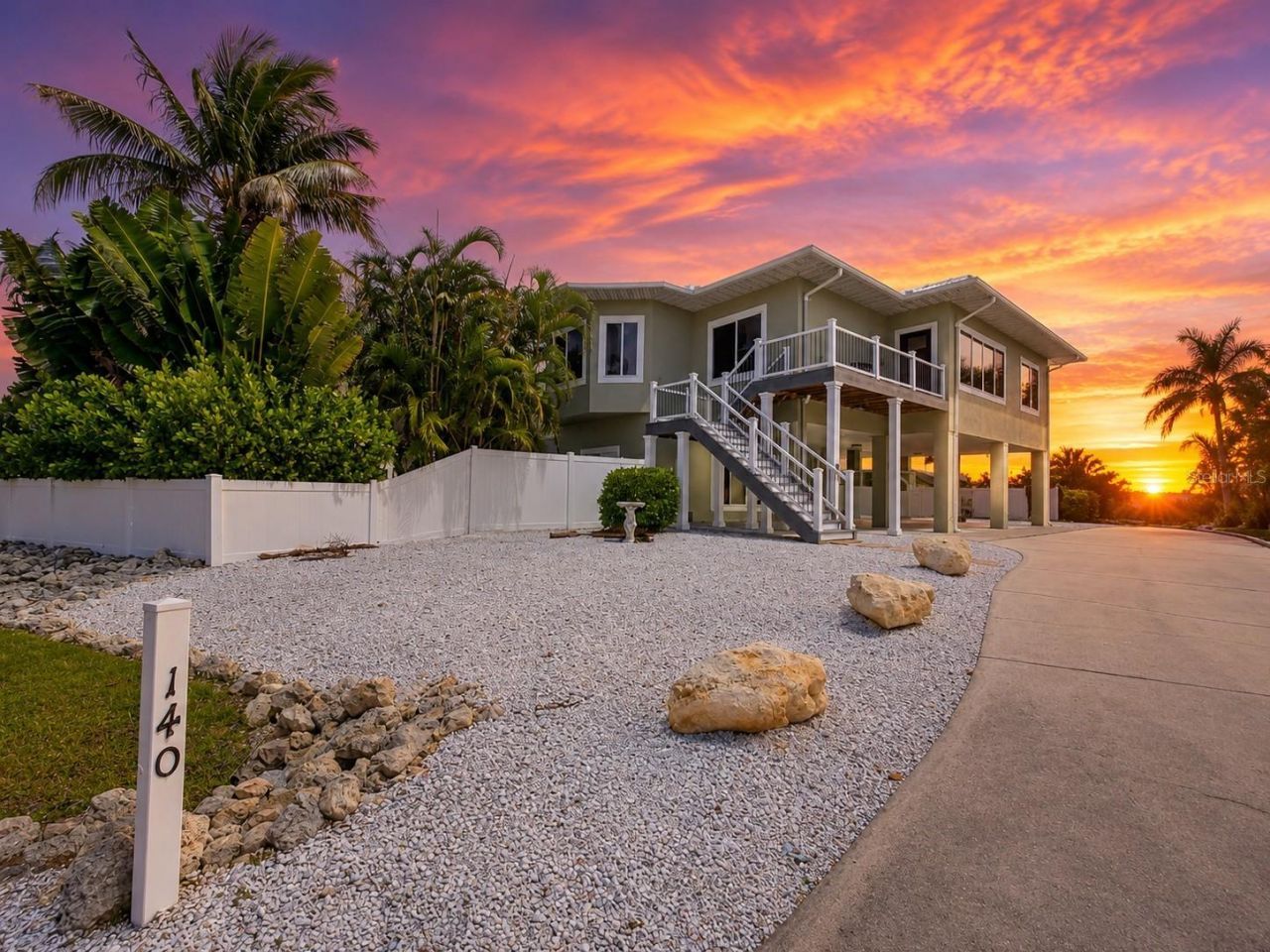 140 50th Street, Holmes Beach, FL 34217 Photo