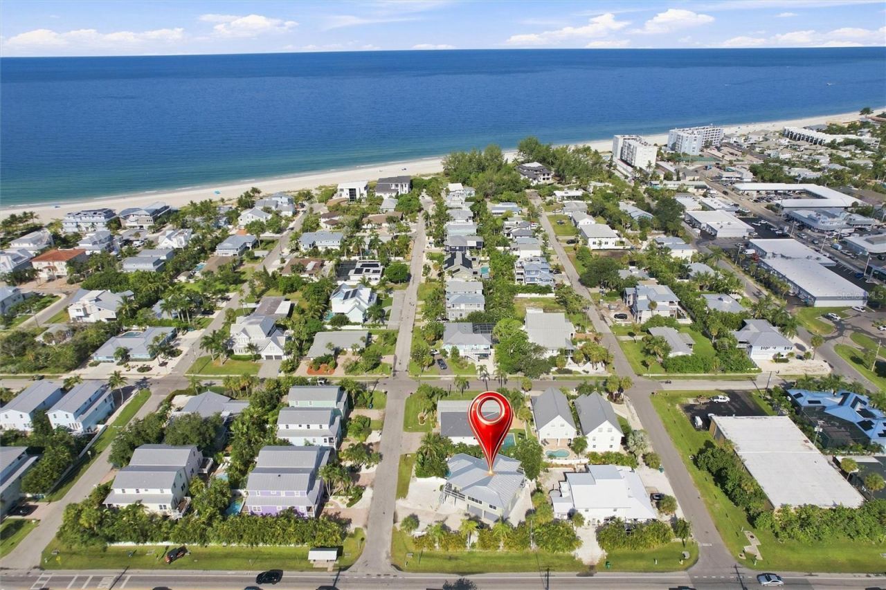 140 50th Street, Holmes Beach, FL 34217 Photo