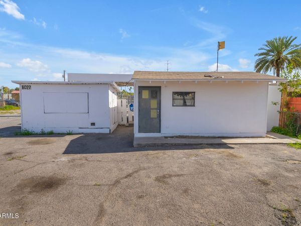 8027 S AVENIDA DEL YAQUI, Guadalupe, AZ 85283