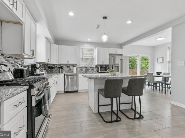 711 WOODBOURNE AVE, BALTIMORE, MD 21212