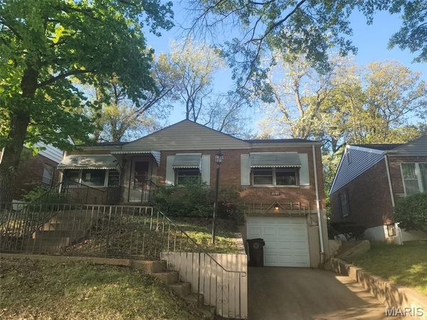 7125 Roland Boulevard , Northwoods, MO 63121