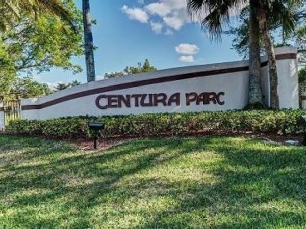 2242 NW 39TH Avenue, Coconut Creek, FL 33066