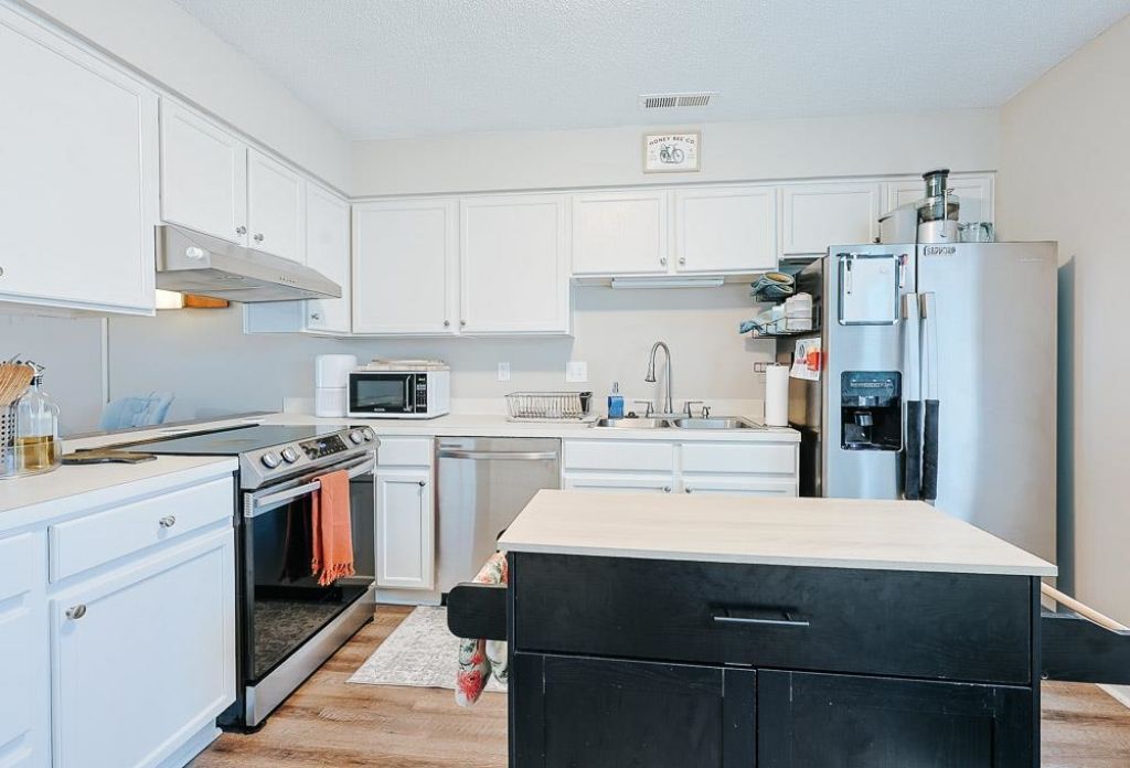 4616 Lomax Ct.  Photo 7