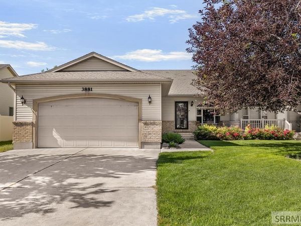 3881 E Clearfield Lane, AMMON, ID 83406