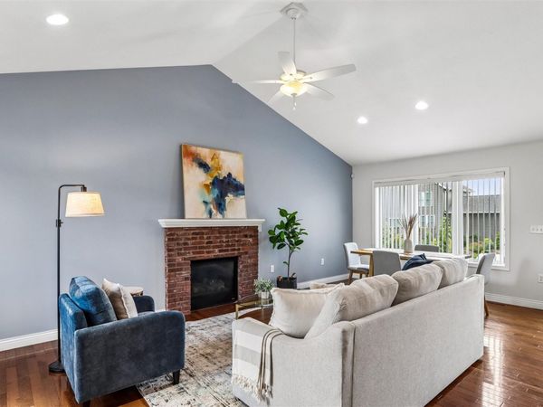 1960 Sherman Dr , Iowa City, IA 52240