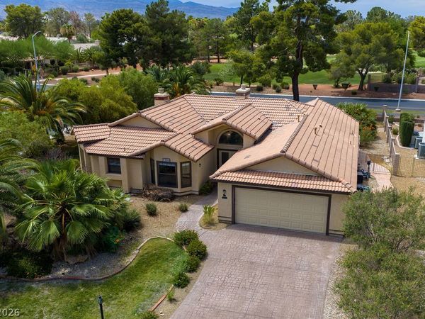 5301 Braemar Drive , Las Vegas, NV 89130