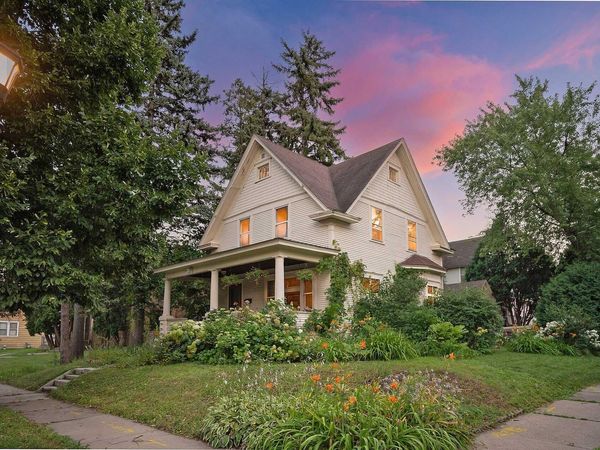 124 Baker Street W, Saint Paul, MN 55107
