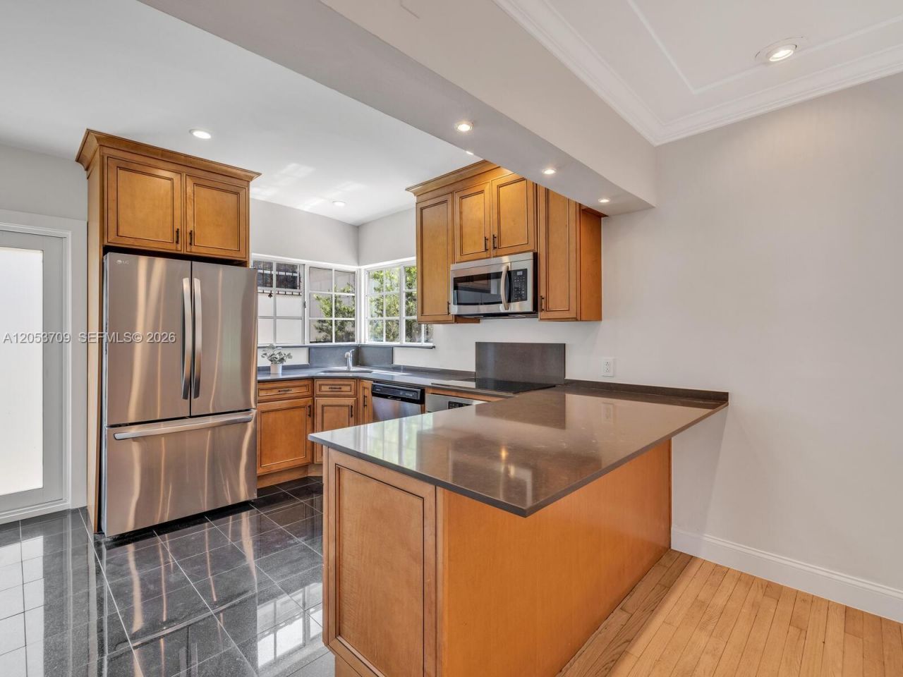 9033 Carlyle Ave , Surfside, FL 33154 Photo