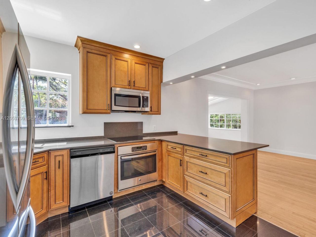 9033 Carlyle Ave , Surfside, FL 33154 Photo