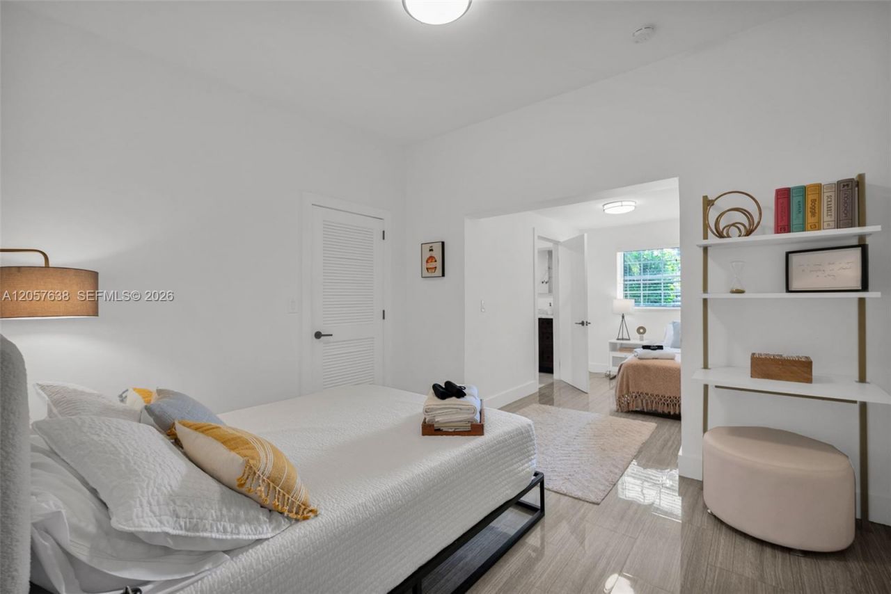 1800 SW 5th Ave , Unit n/a, Miami, FL 33129 Photo