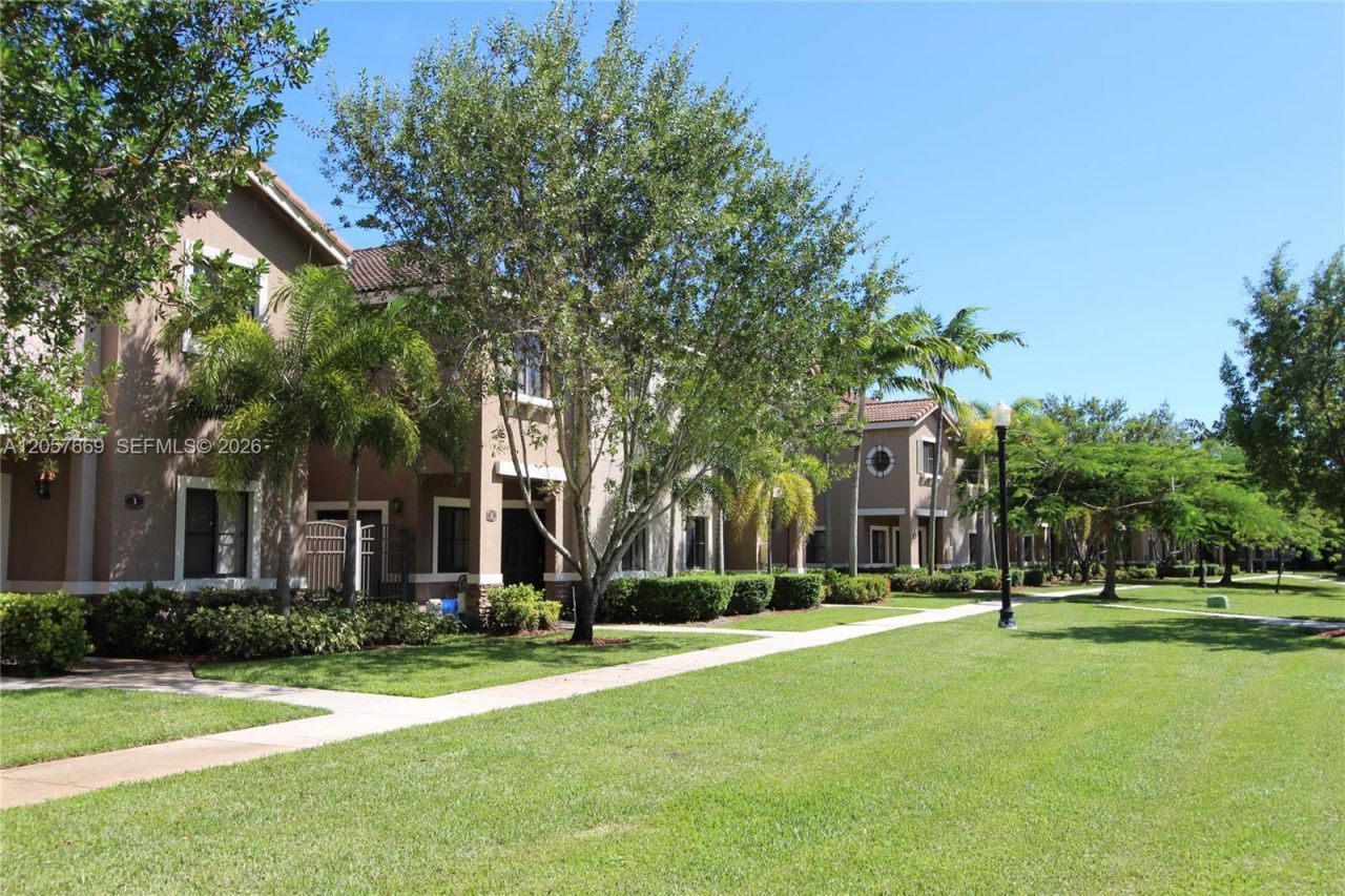 22841 SW 88 Pl , Unit 301, Cutler Bay, FL 33190 Photo