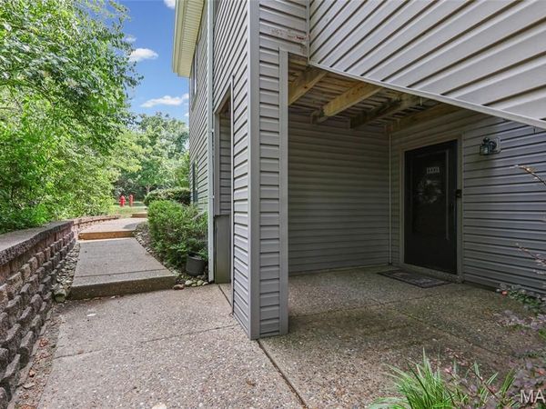 1333 Prospect Village Lane, Unit A, Ballwin, MO 63021