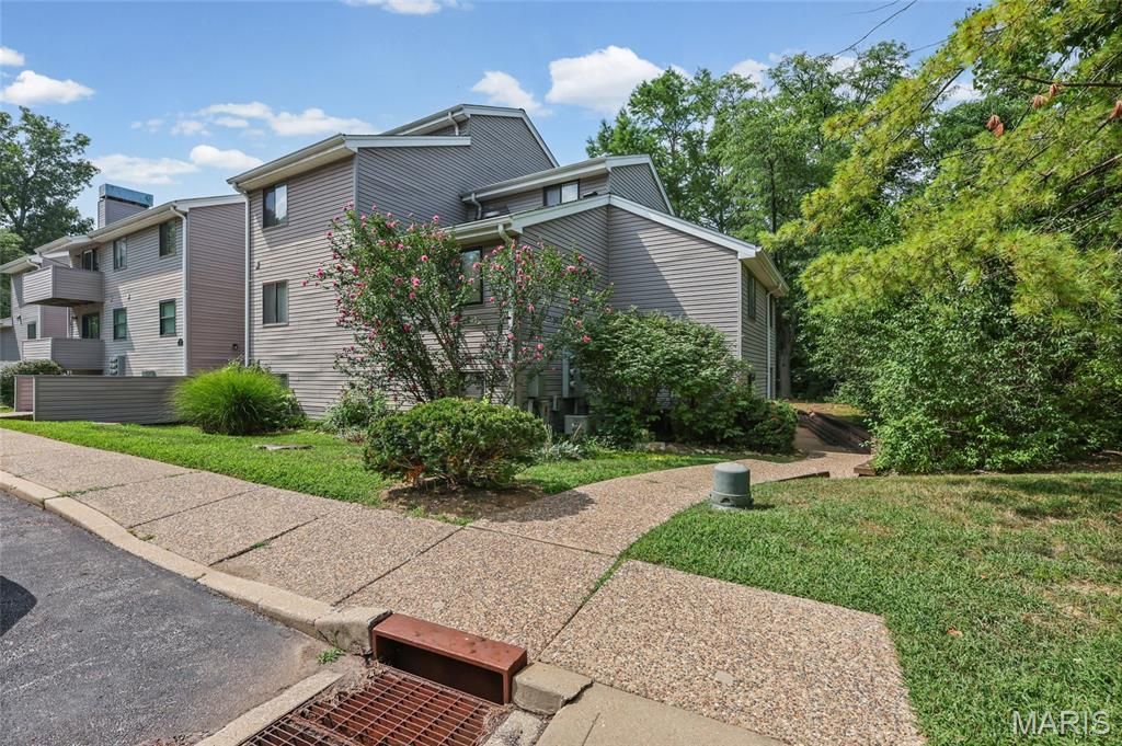 1333 Prospect Village Lane , Unit A, Ballwin, MO 63021 Main Photo