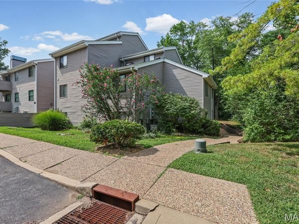 1333 Prospect Village Lane , Unit A, Ballwin, MO 63021