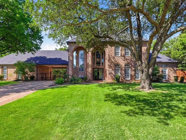 813 Pearl Drive, Southlake, TX 76092