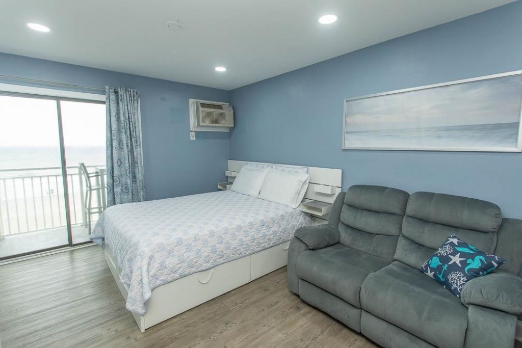 1207 S Ocean Blvd.  Photo 10