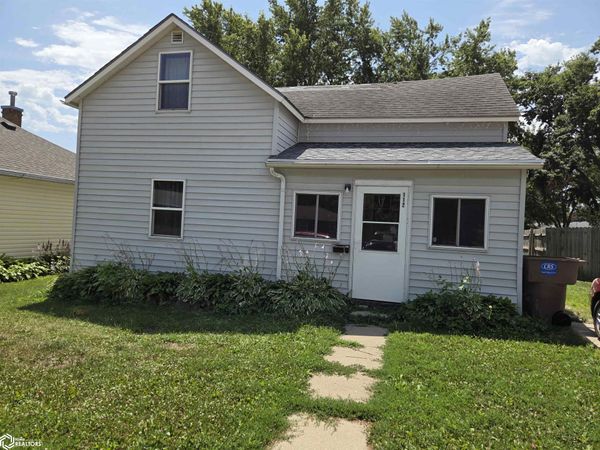 112 Elm St, Coon Rapids, IA 50058