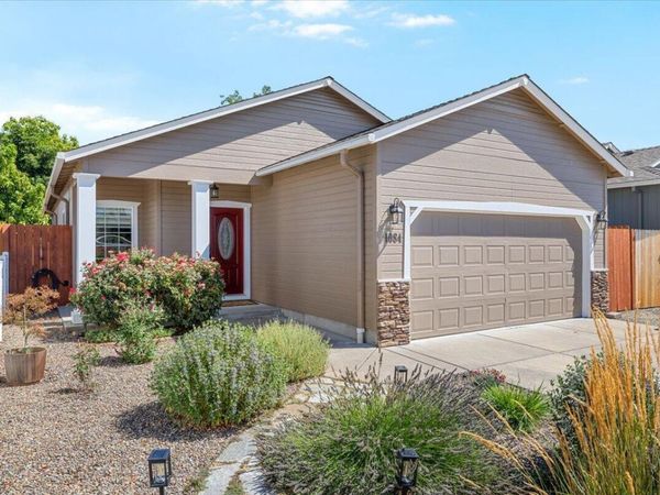 1084 Katie Mae Drive, Medford, OR 97501