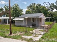 3905 N CLEARFIELD AVE 