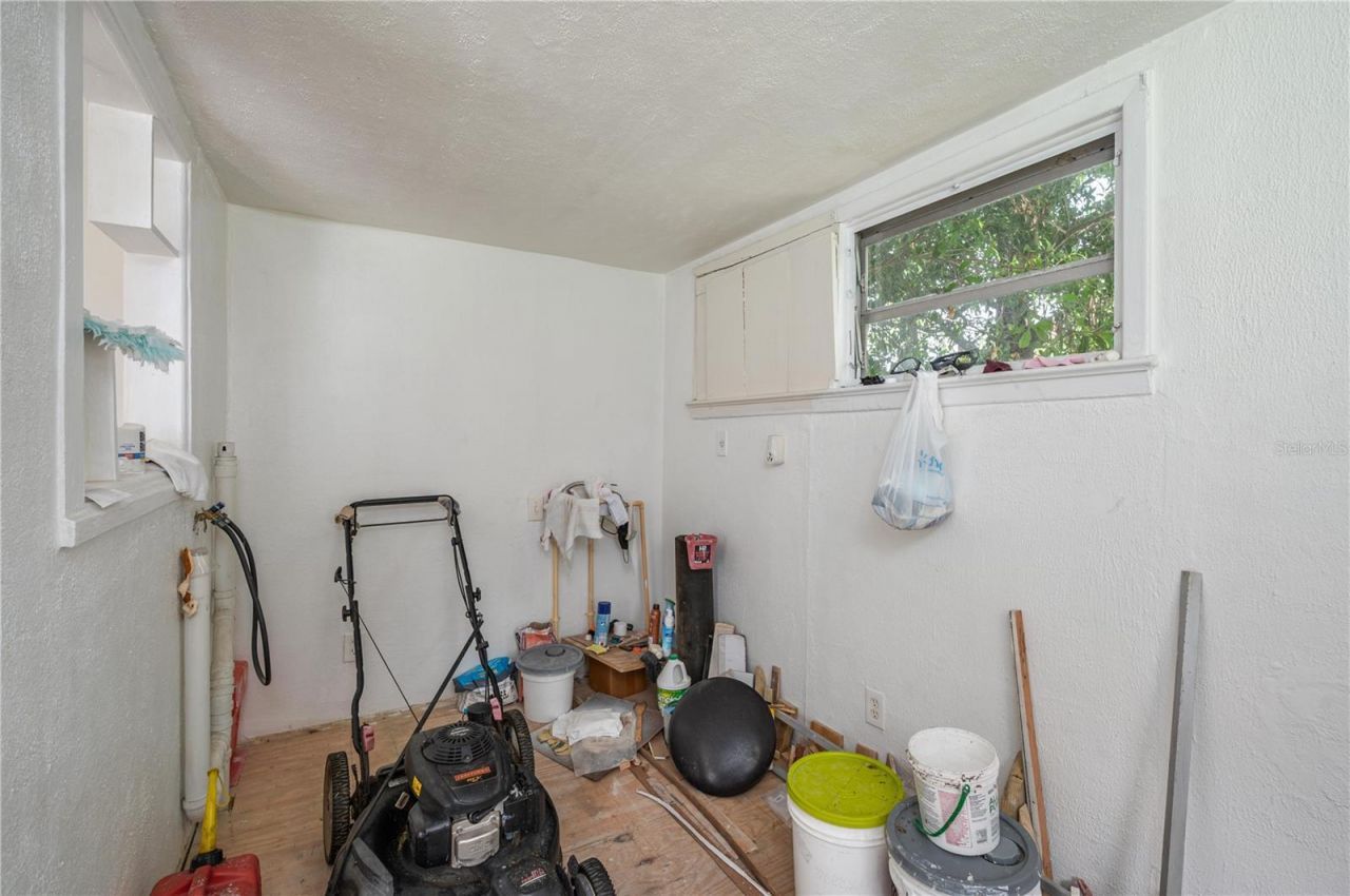 3905 N Clearfield Ave , Tampa, FL 33603 Photo