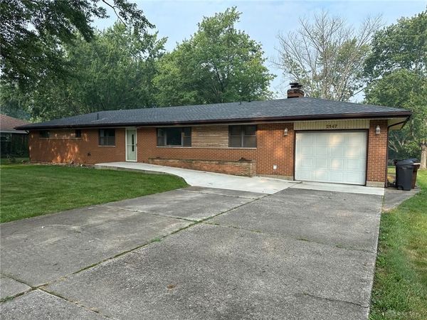 2147 Oxmoor Drive, Beavercreek, OH 45431