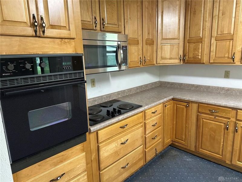 2147 Oxmoor Drive, Beavercreek, OH 45431 Photo 5