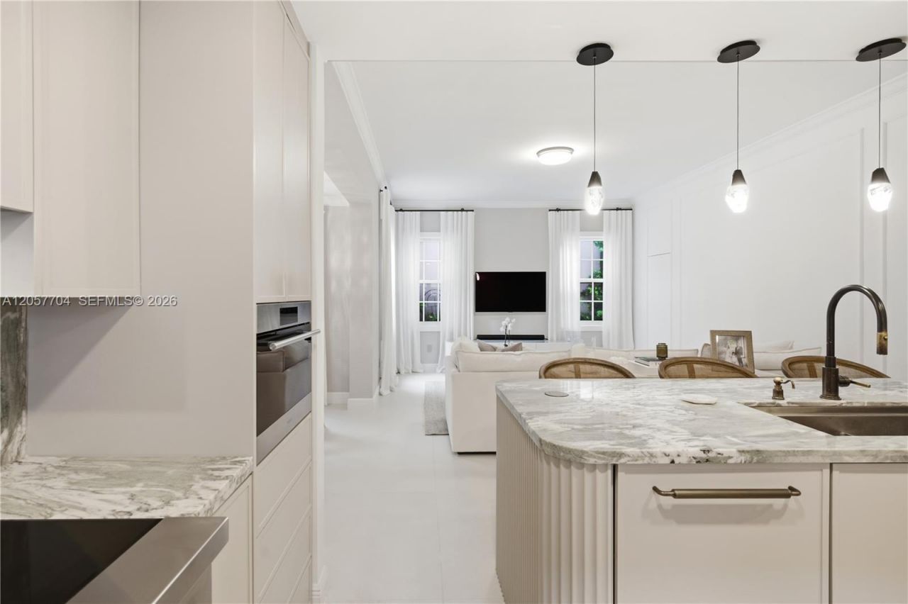 540 Loretto Ave , Unit 19, Coral Gables, FL 33146 Photo