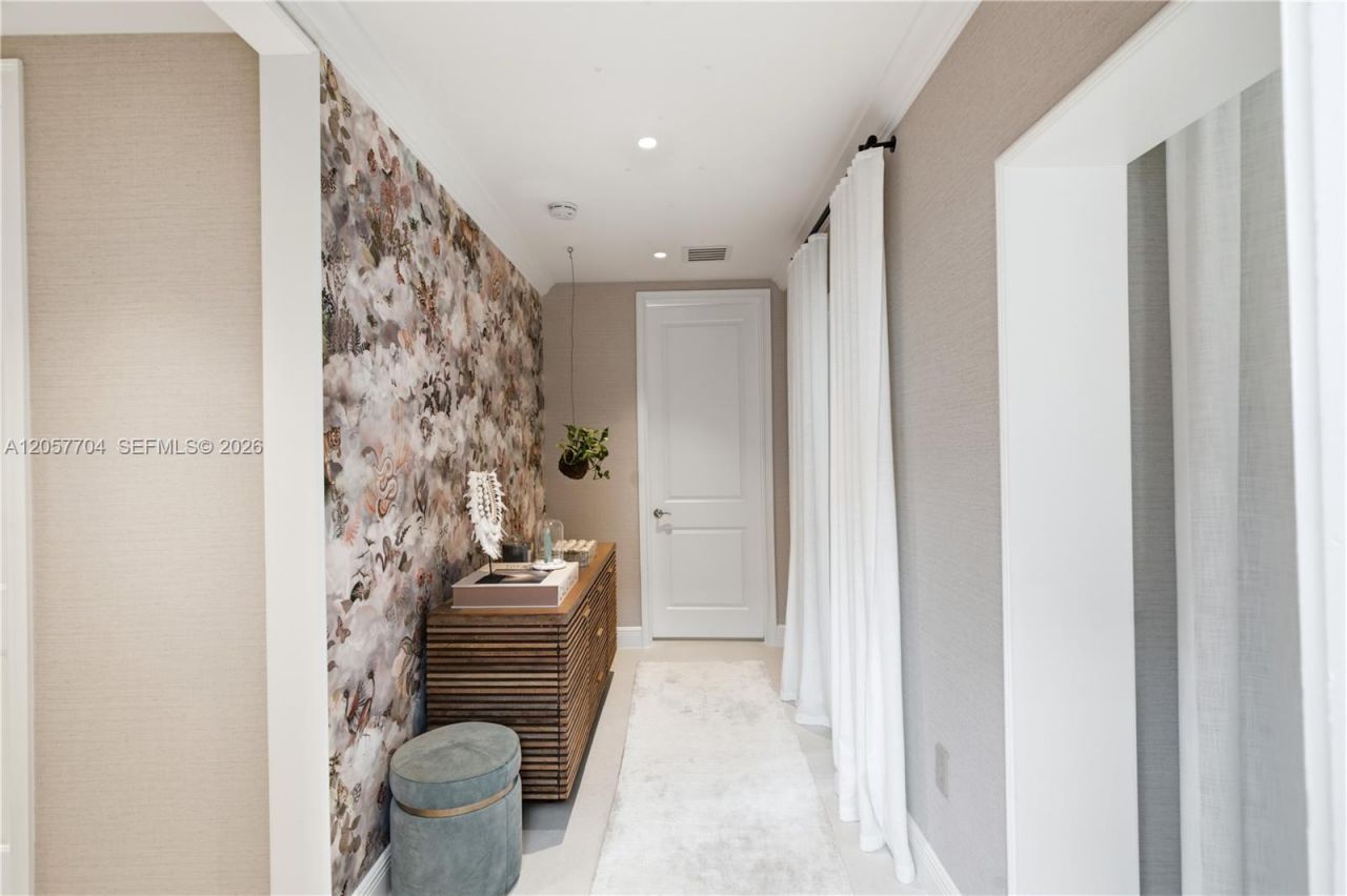 540 Loretto Ave , Unit 19, Coral Gables, FL 33146 Photo