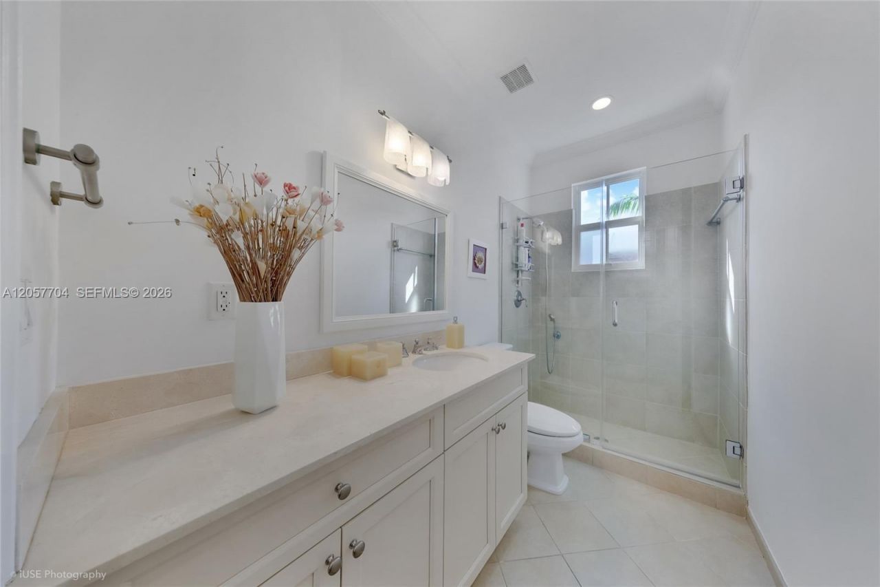 540 Loretto Ave , Unit 19, Coral Gables, FL 33146 Photo