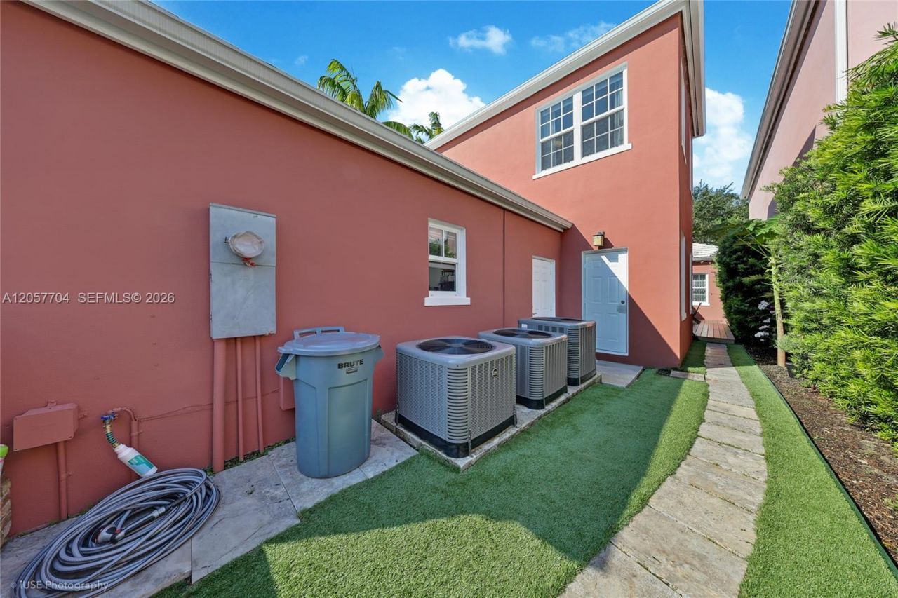 540 Loretto Ave , Unit 19, Coral Gables, FL 33146 Photo