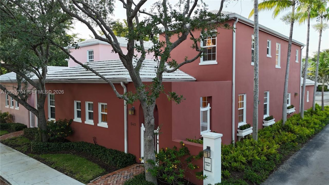 540 Loretto Ave , Unit 19, Coral Gables, FL 33146 Photo