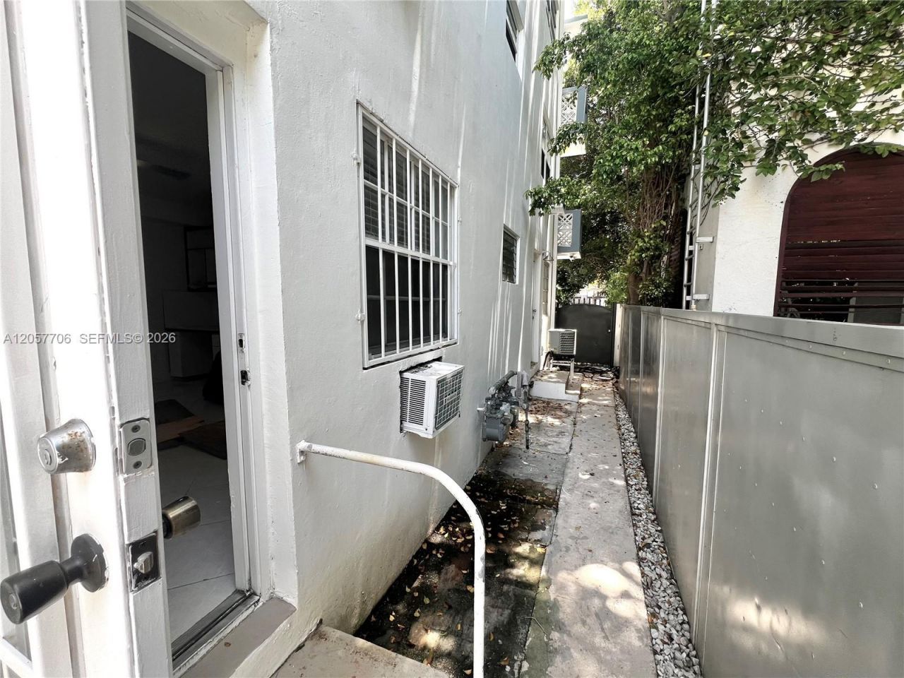 640 Pennsylvania Ave, Unit 10, Miami Beach, FL 33139 Photo