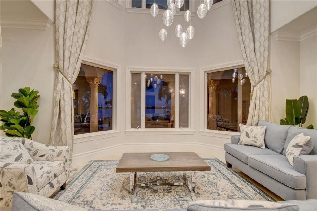 1320 S Lakeside Drive, Lake Worth Beach, FL 33460 Photo