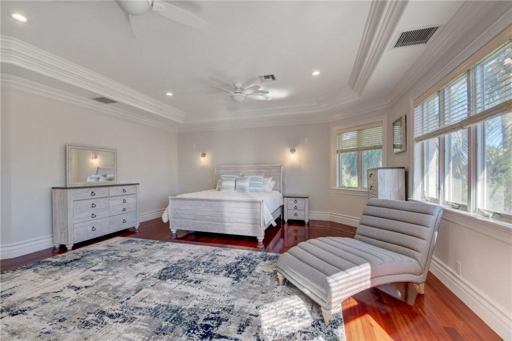 1320 S Lakeside Drive, Lake Worth Beach, FL 33460 Photo