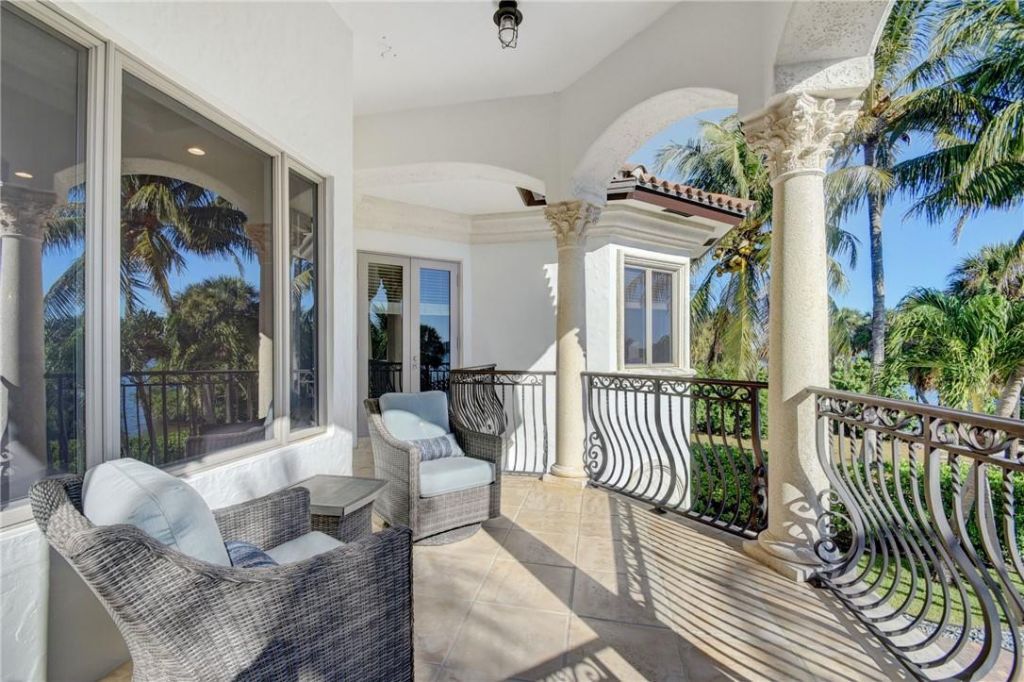 1320 S Lakeside Drive, Lake Worth Beach, FL 33460 Photo