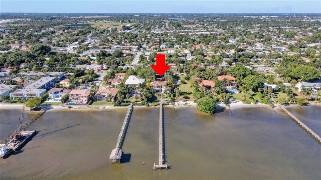 1320 S Lakeside Drive, Lake Worth Beach, FL 33460 Photo