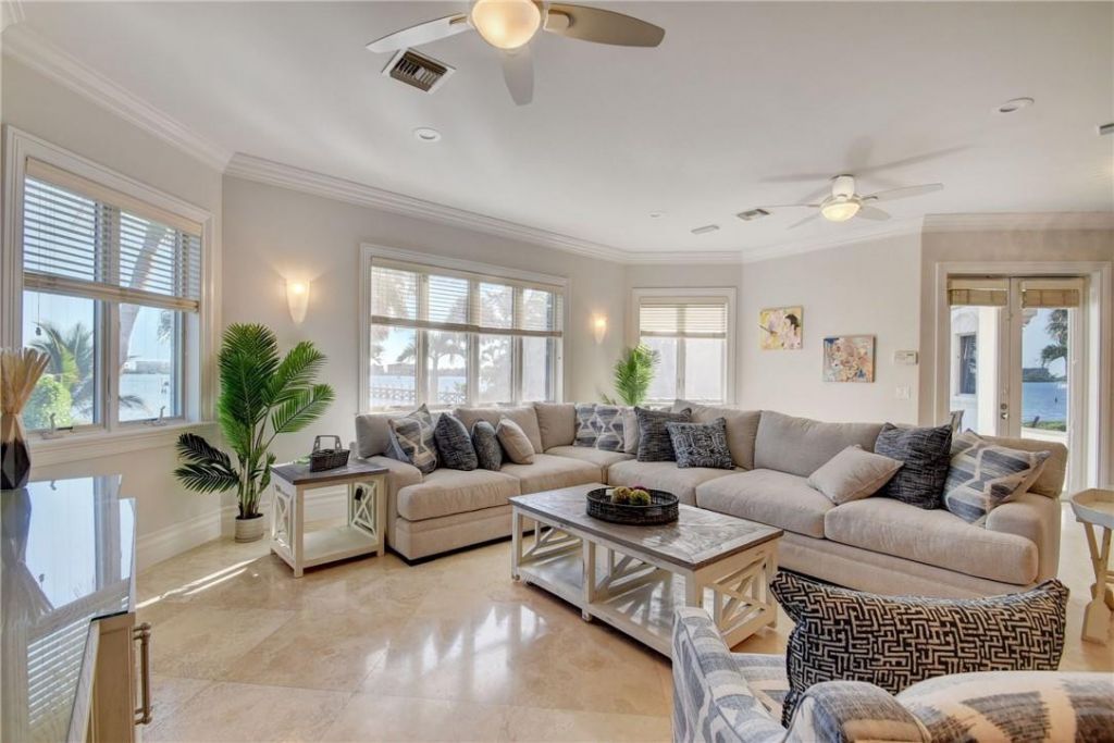 1320 S Lakeside Drive, Lake Worth Beach, FL 33460 Photo