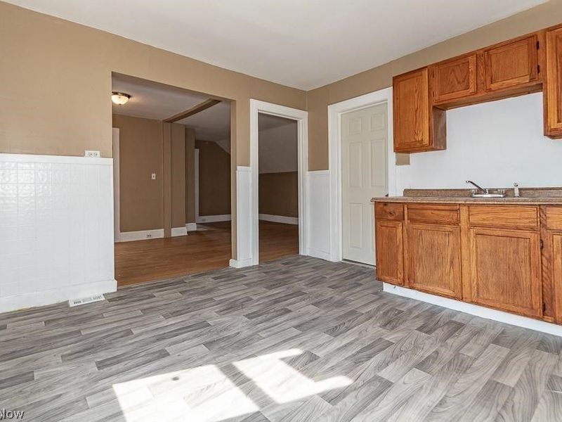 3439 W 65th Street, Cleveland, OH 44102 Photo 3