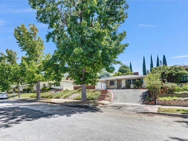 9818 Creemore Drive , Los Angeles, CA 91042