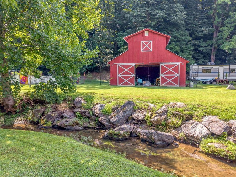 Property Image 4
