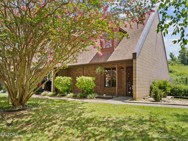 2702 Sood Rd, Knoxville, TN 37921