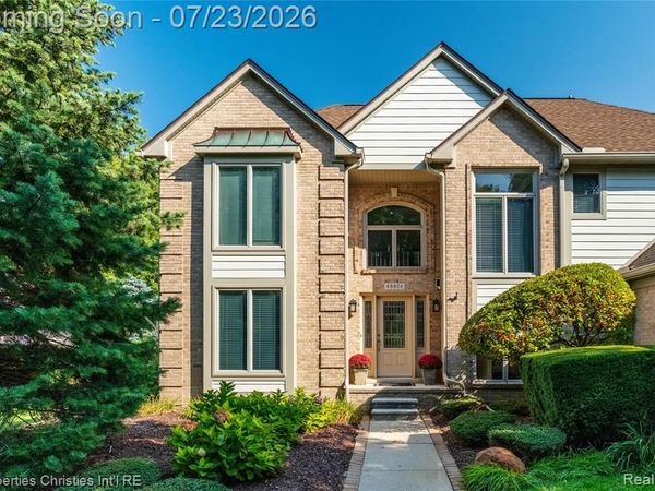 48806 Thornbury Drive, Novi, MI 48374