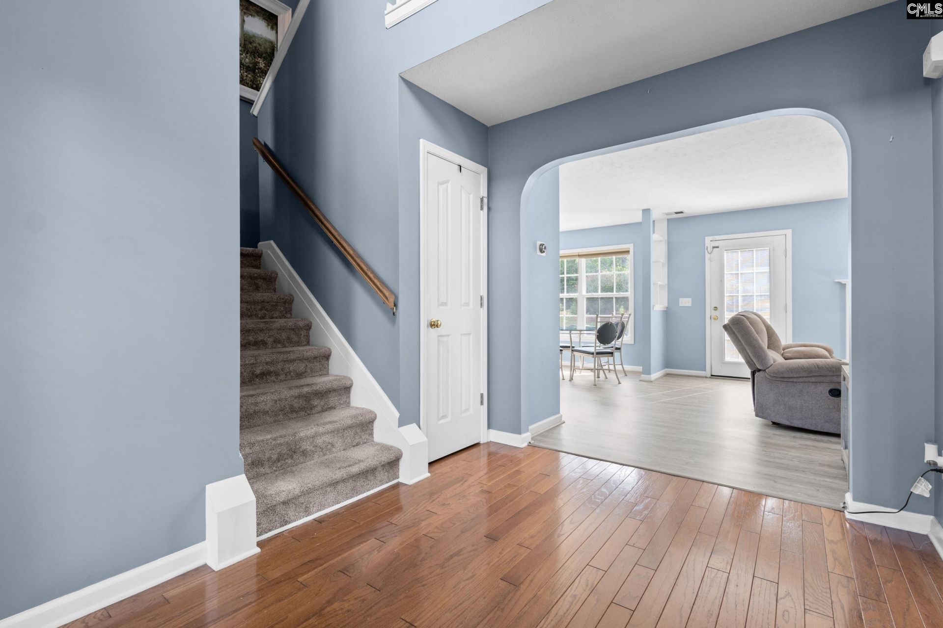 208 Timber Chase Court  Photo 4